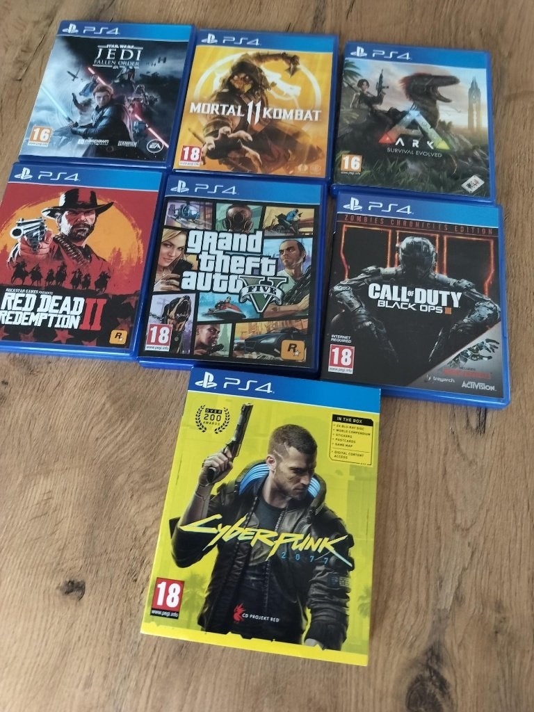 7 x PS4 games cyberpunk 2077 call of duty ......, Games en Spelcomputers, Ophalen of Verzenden