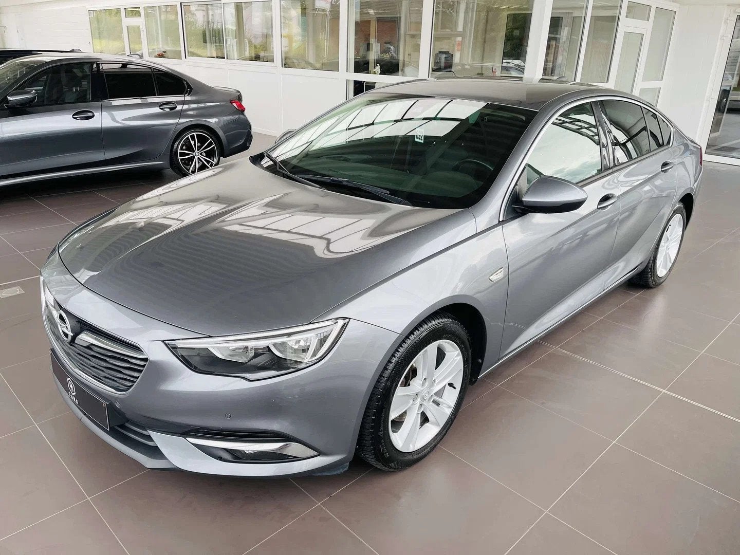 Opel Insignia 2.0 CDTi * GARANTIE + GPS + CLIM AUTO + CAMERA, Auto's, Opel, 4 deurs, Stof, Euro 6, 4 cilinders