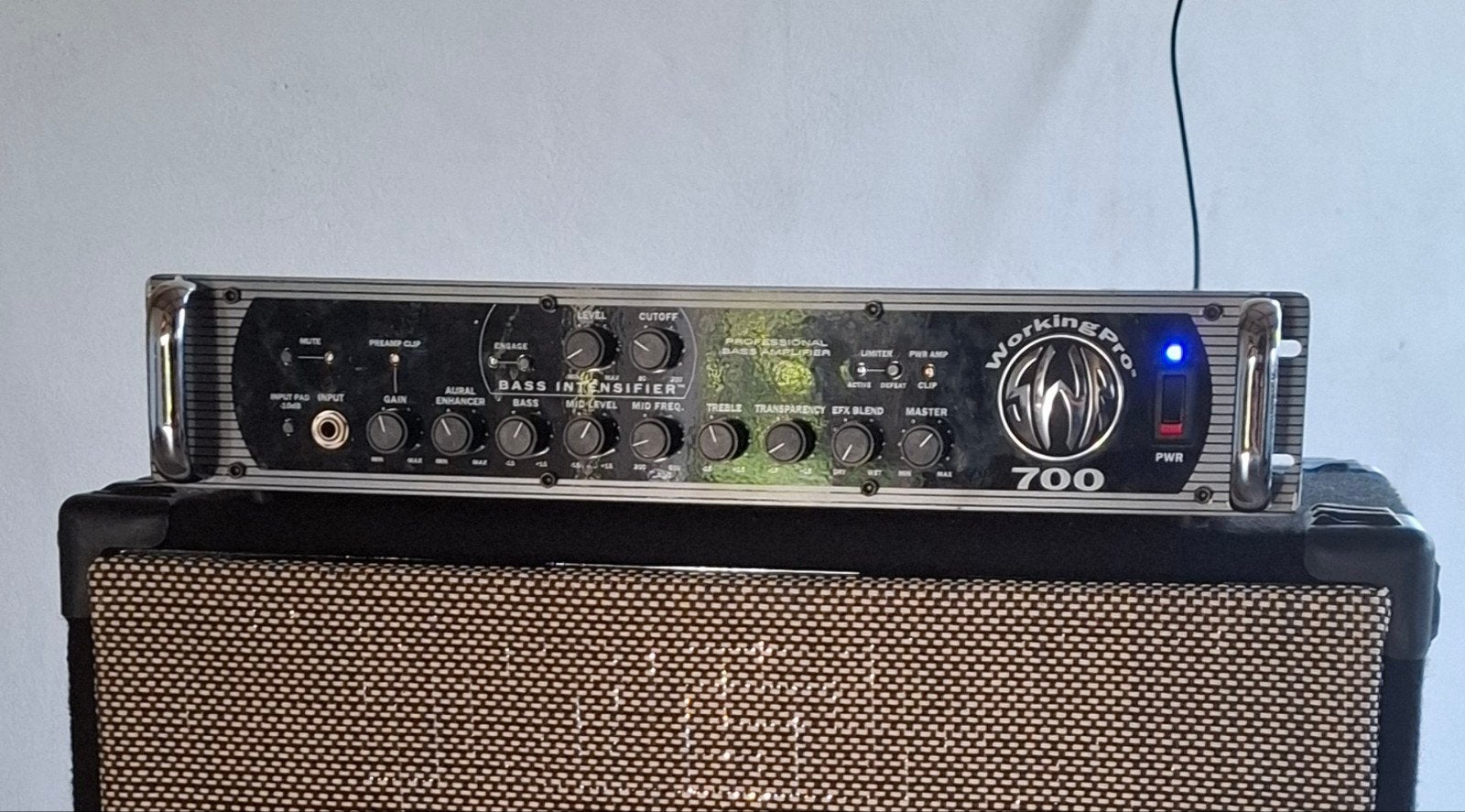 Ampli basse SWR WorkingPro 700, Musique & Instruments, Enlèvement ou Envoi, Utilisé, Guitare basse, 100 watts ou plus