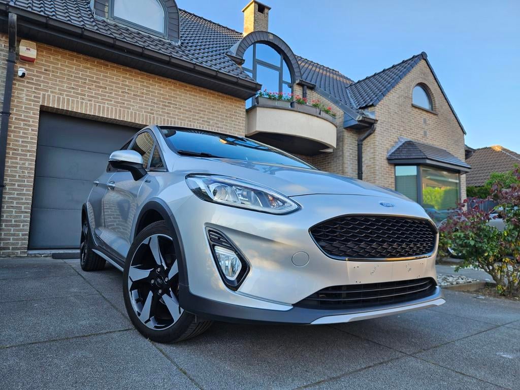 Ford Fiesta / LIMITED EDITION / CAMERA / NAVI / *TOP DEAL*, Auto's, Euro 6, Bedrijf, 5 deurs, Fiësta