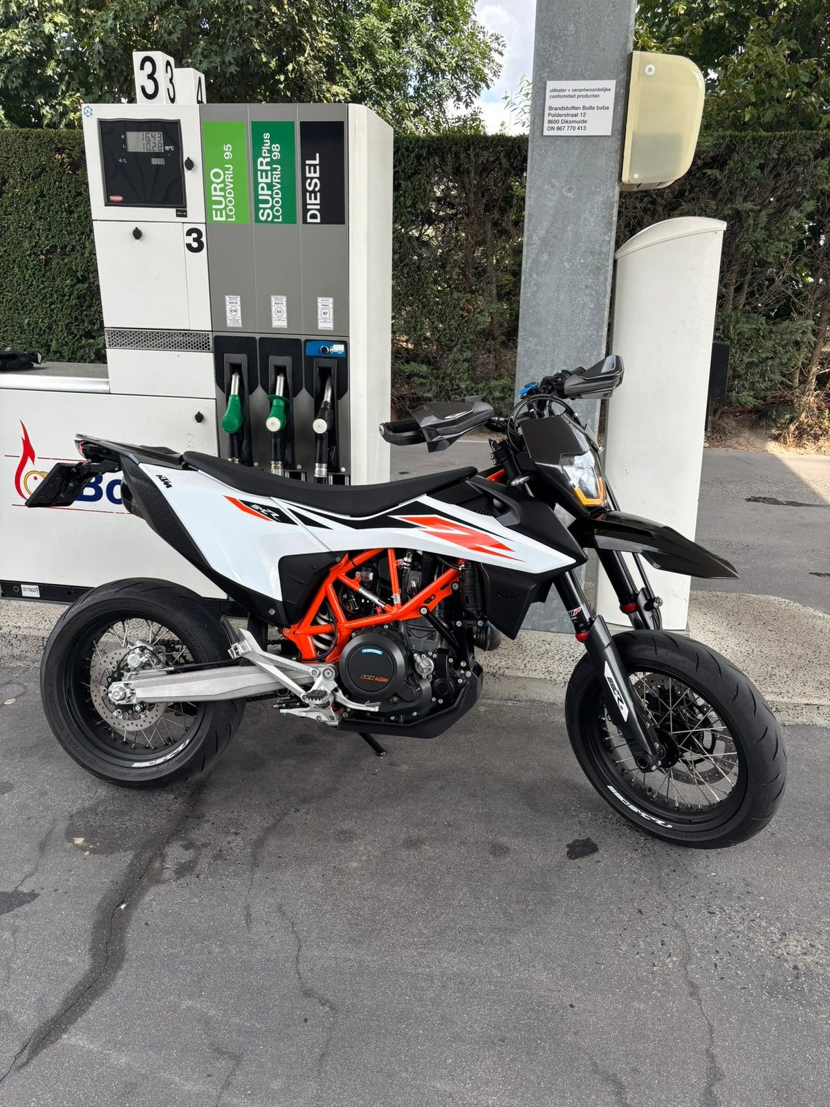 Ktm smcr690 (2019), Particulier, Minimaal motorrijbewijs A2, 1 cilinder
