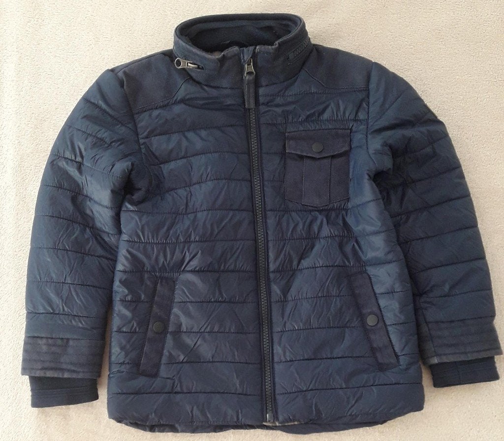 Veste mi-saison avec capuche dans le col - JBC - Taille 110, Gebruikt, Trui of Vest, Jongen, Ophalen