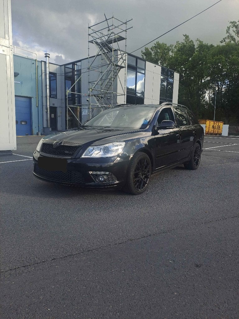 Skoda Octavia VRs 2.0 TFSI, Euro 5, Achat, 1465 kg, Noir