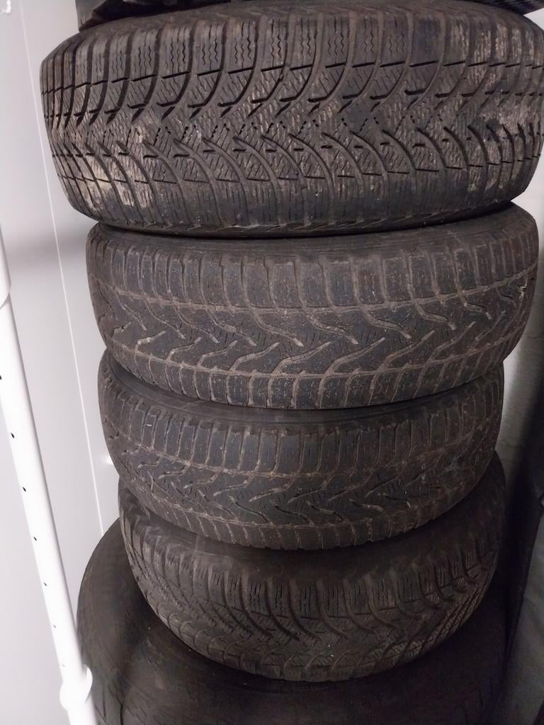 Corsa c 4 jantes en tole 14 pouces pneus a remplacer, Autos : Pièces & Accessoires, Enlèvement ou Envoi, 14 pouces, Pneu(s)