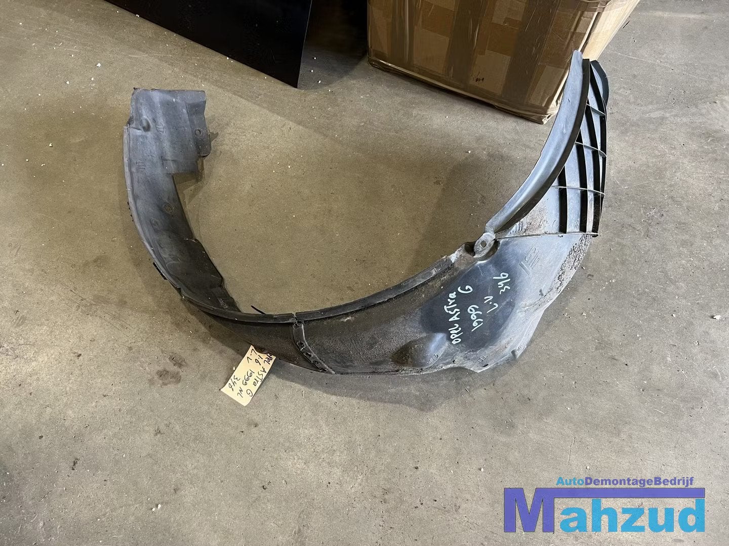 OPEL ASTRA G Links voor modderkuip binnenscherm 1998-2005, Opel Automobile GmbH, Avant, Opel, Bahnhofsplatz 1
65423  Russelsheim am Main, DE