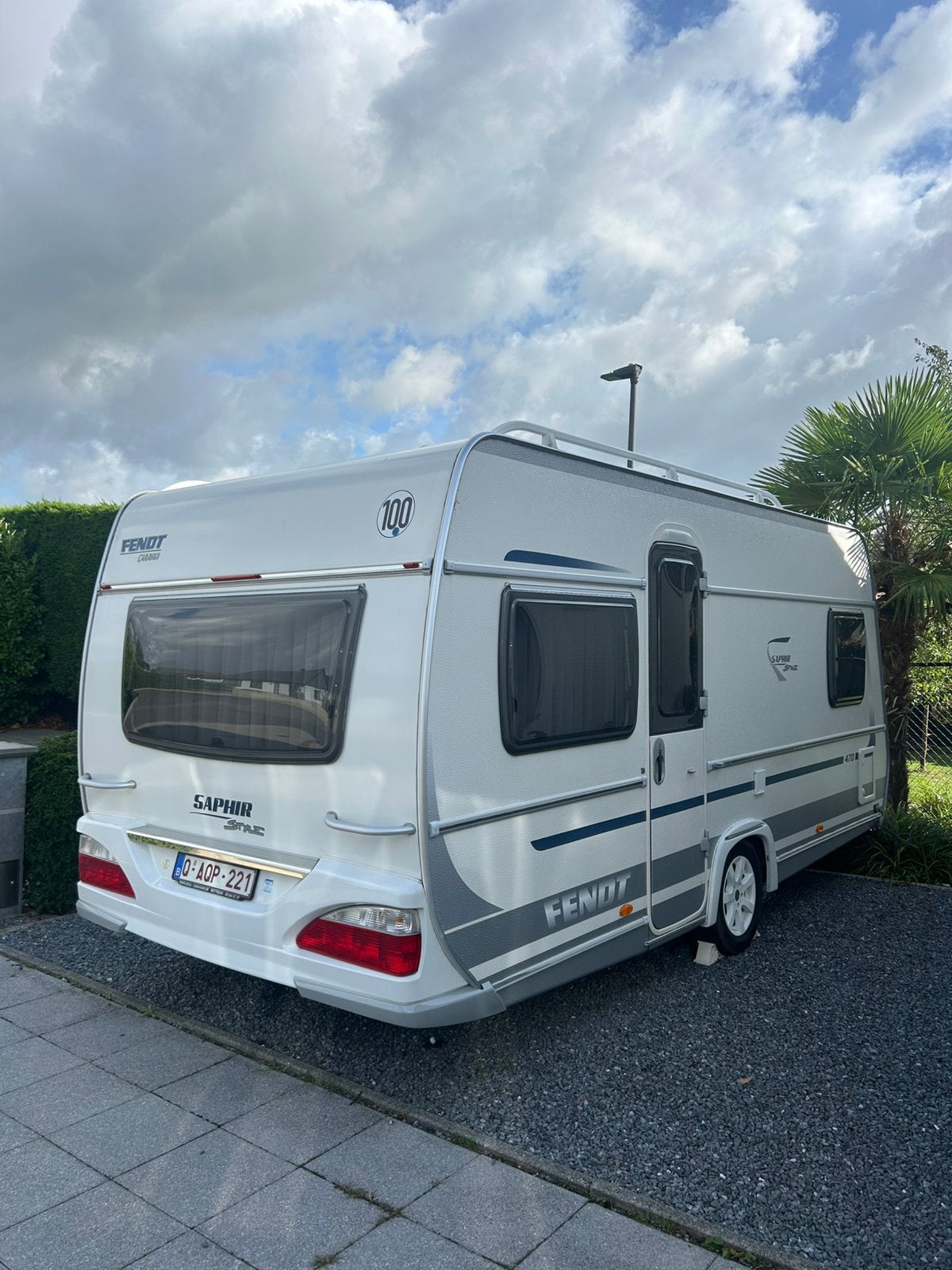 FENDT SAPHIR STYLE 470 MODEL 2010  ZEER COMPLEET, Caravans en Kamperen, Caravans, Schokbreker, Rondzit, Frans bed, Particulier