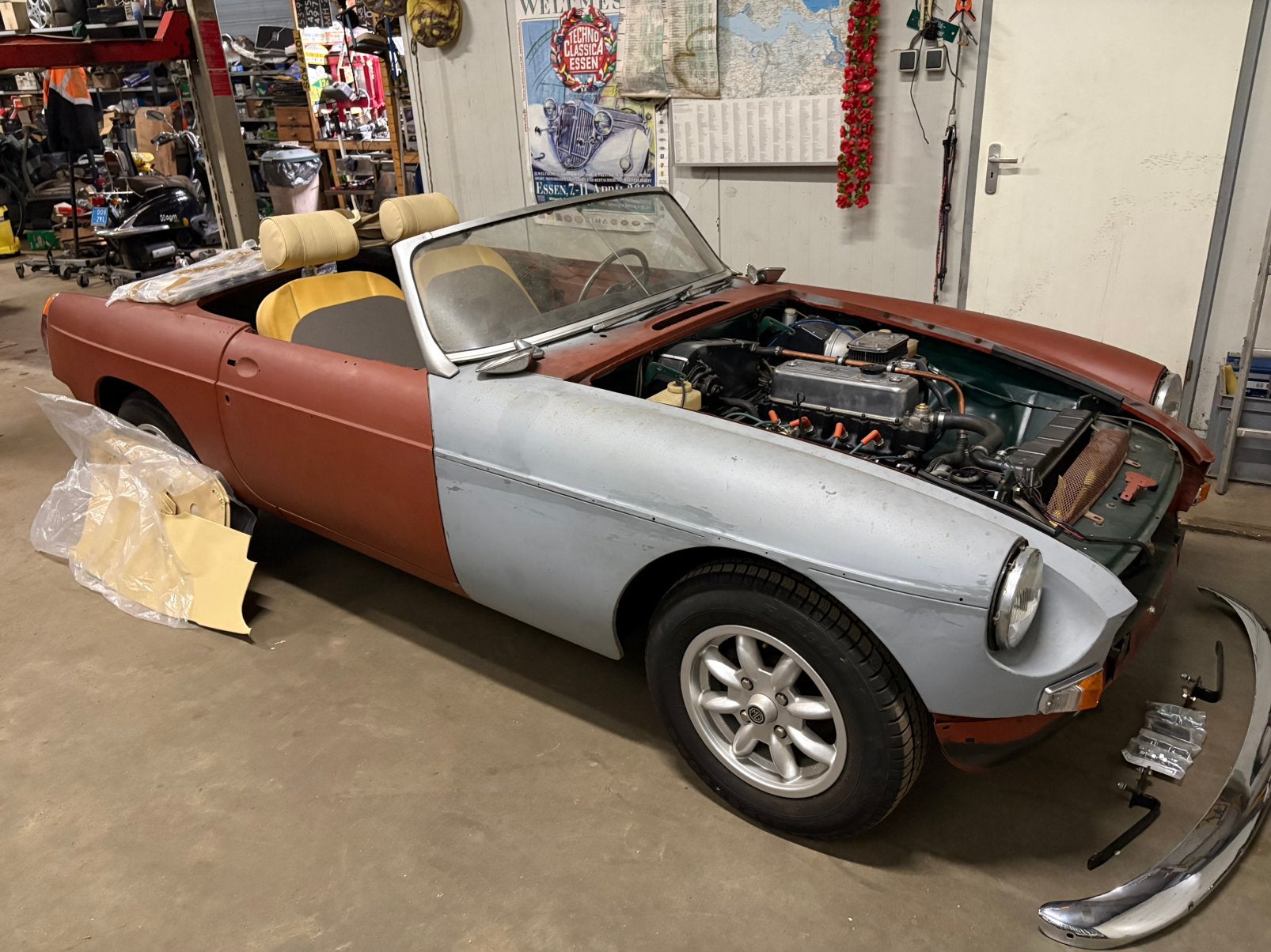 MG MGB Roadster 1978 LHD chrome bumpers, Autos, Cuir, Achat, Beige, Boîte manuelle