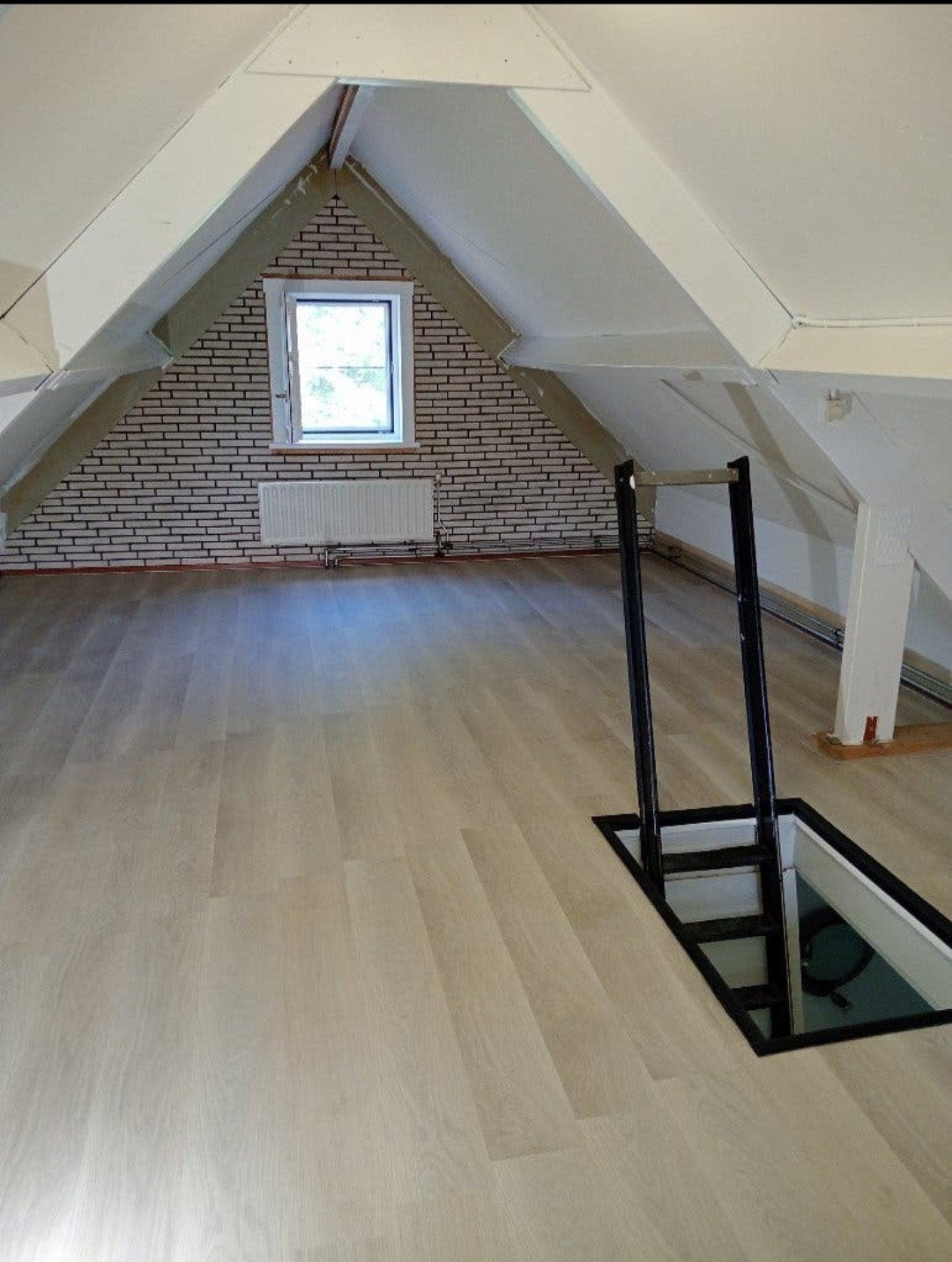 Voor al uw klussen binnen en buitenshuis, Diensten en Vakmensen, Klusjesman en Klusbedrijf