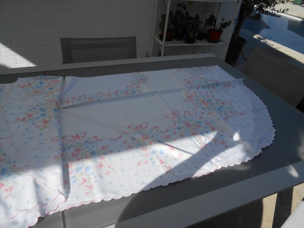 vinage ovaal tafelkleed 220 x 150 cm, Huis en Inrichting, Tafelkleden, Tafelkleed, Ophalen of Verzenden, Ovaal, Roze