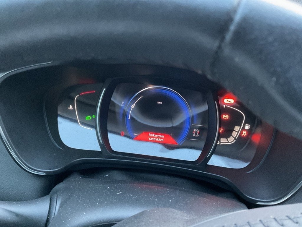 COCKPIT Renault Kadjar (RFEH) (01-2015/-), Auto-onderdelen, Gebruikt, Renault, Peter-Huppertz-Straße 5
51063  Köln, DE, Dialog.deutschland@renault.de