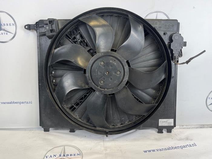 Ventilateur radiateur d'un Mercedes C-Klasse, -, 3 mois de garantie, Utilisé, -
