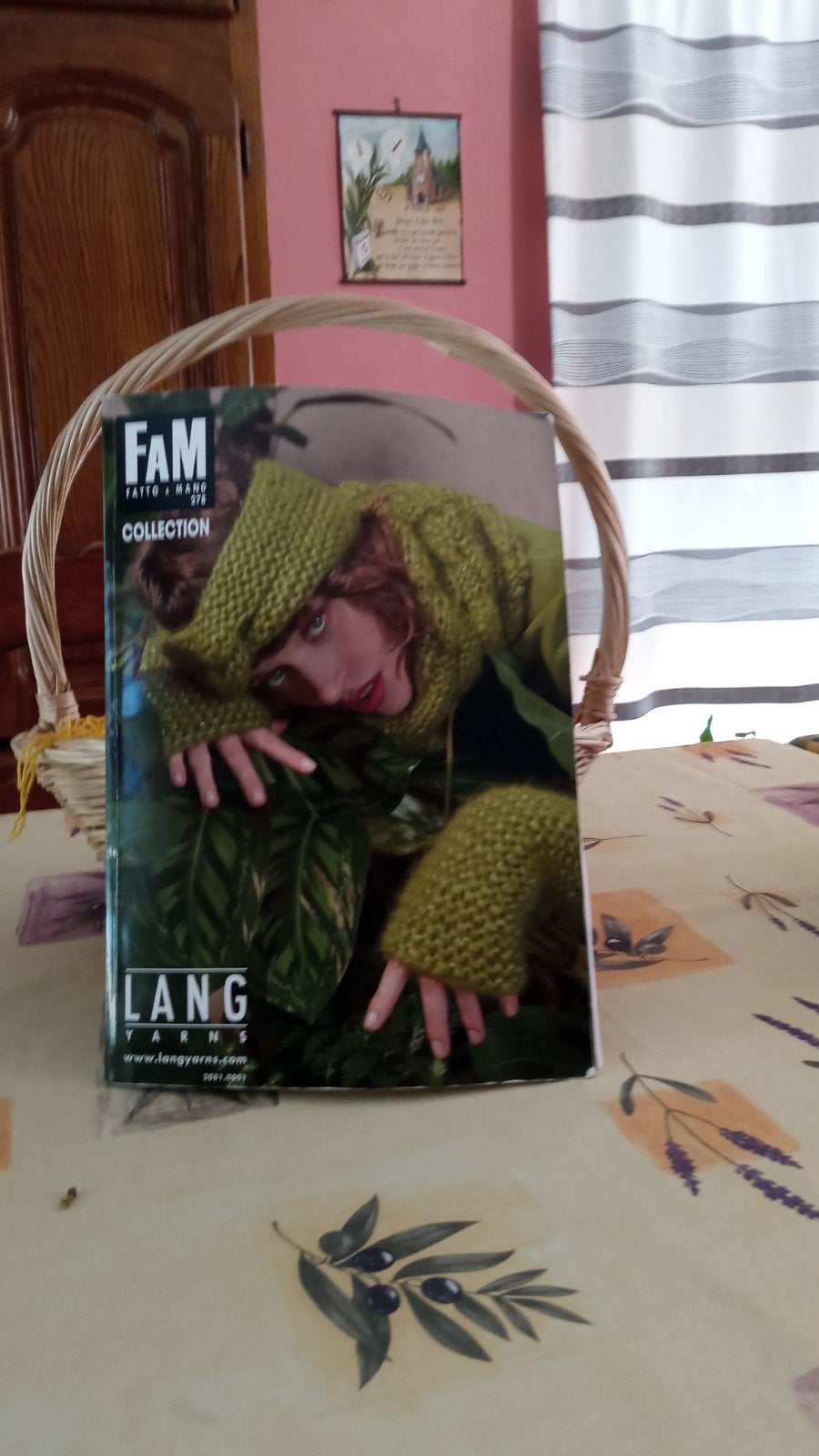 av livre de tricot FaM fatto mao collection, Enlèvement ou Envoi, Comme neuf, Tricot, Patron ou Livre
