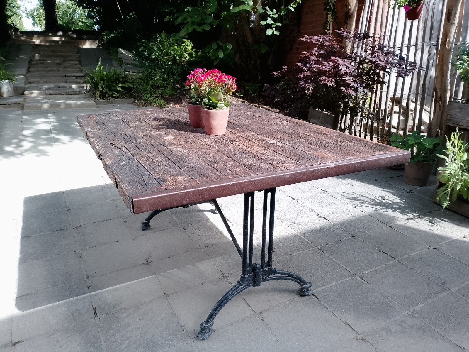 Tuintafel, Enlèvement