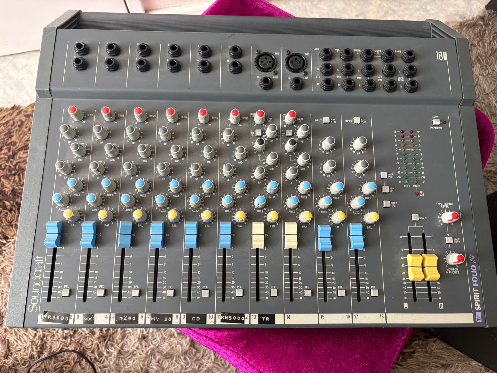 Spirit folio mengpaneel, Muziek en Instrumenten, Ophalen, Gebruikt