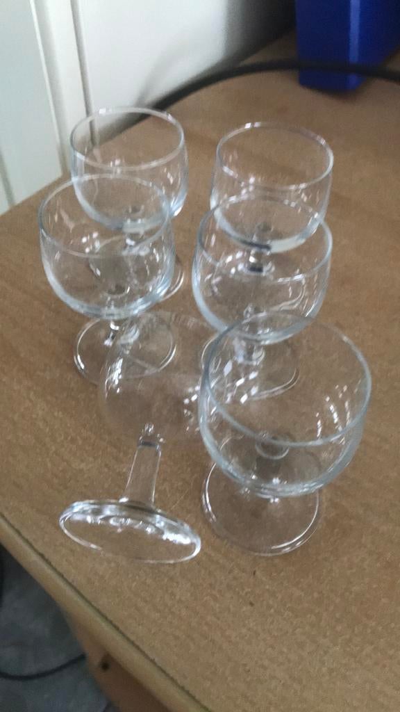 6 kleine glaasjes aperitiefglaasjes voor 1e, Enlèvement ou Envoi, Comme neuf