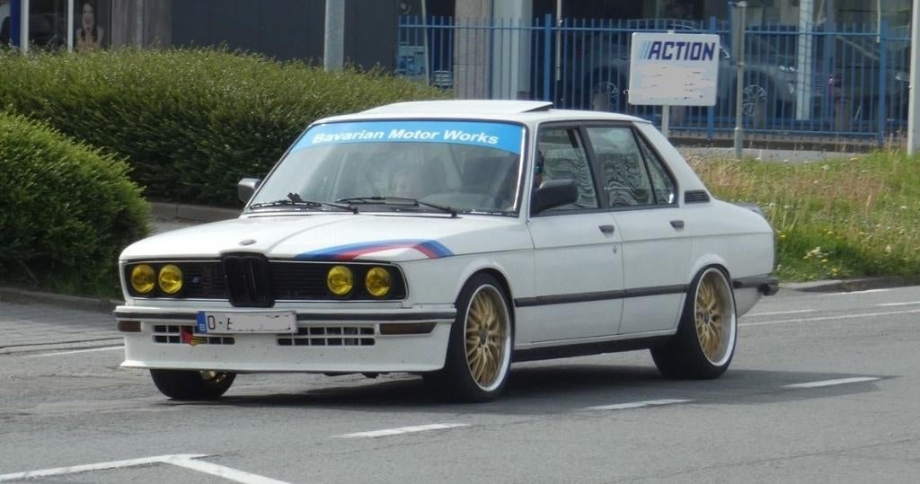 bmw 528i (3,5), Auto's, BMW, 4 deurs, Wit, Particulier, Blauw
