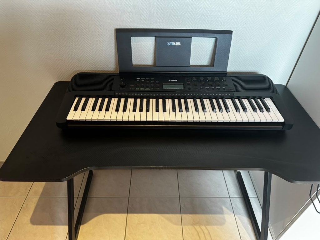 Yamaha psr e283 met tafel, Muziek en Instrumenten, Ophalen, Zo goed als nieuw, 61 toetsen, Yamaha