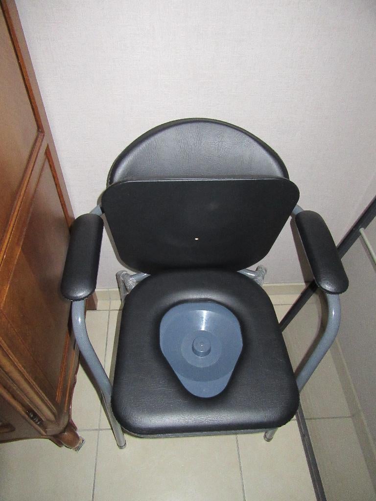 Toiletstoel voor volwassene, Huis en Inrichting, Ophalen, Zo goed als nieuw, Eén, Metaal