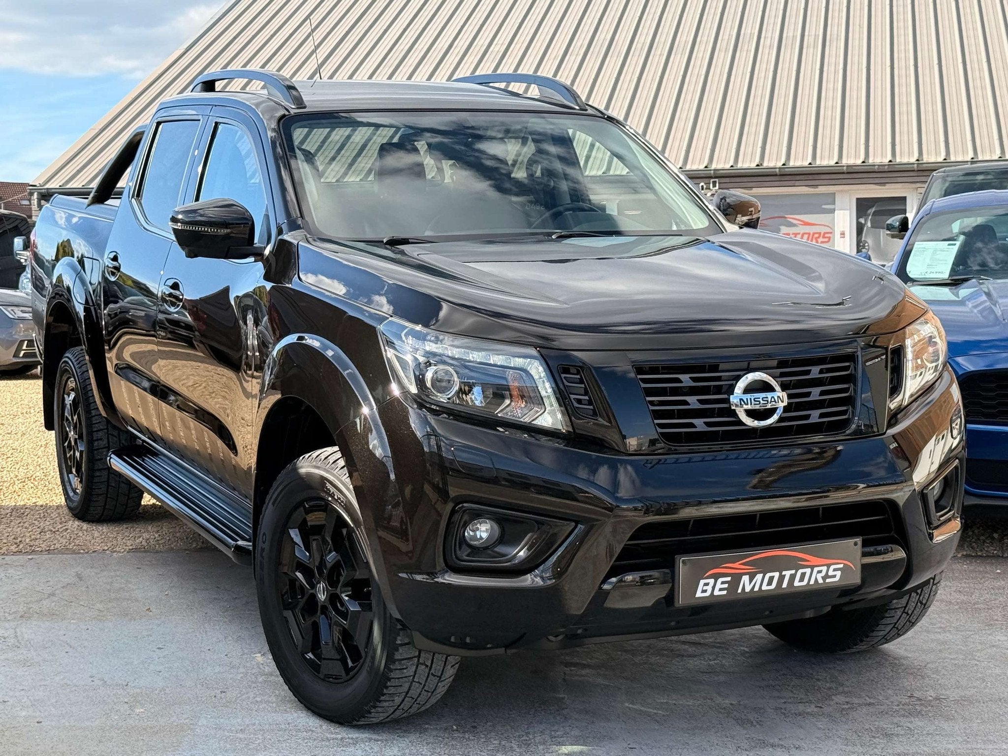 Nissan Navara 2.3dCi 4WD 190 New N-Guard 190CV *TVAC-BTWINCL, Autos, Nissan, Cuir, Autres modèles, Achat, Entreprise