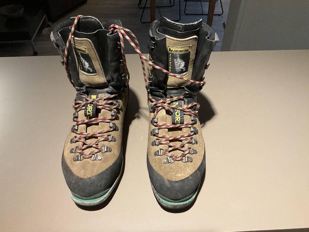 Bergschoenen maat 43 La Sportiva, Ophalen, La Sportiva, Beige, Wandelen of Outdoor