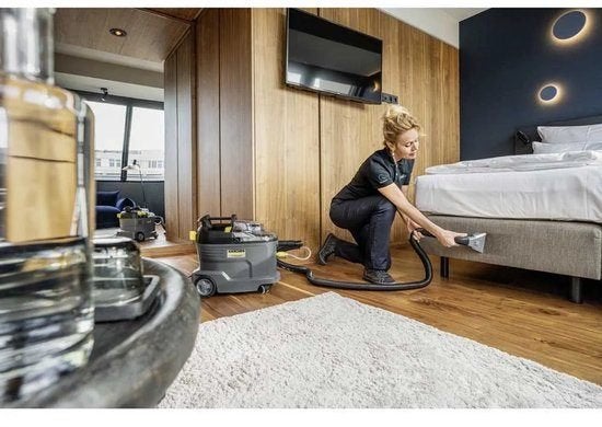 LOCATION Shampouineuse Karcher puzzi, Enlèvement, Neuf, Aspirateur d'eau