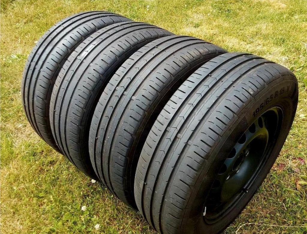 4 bons pneus été Continental 195/65-15, jantes originales VW, Auto-onderdelen, Banden en Velgen, Ophalen, Gebruikt, 15 inch, Banden en Velgen