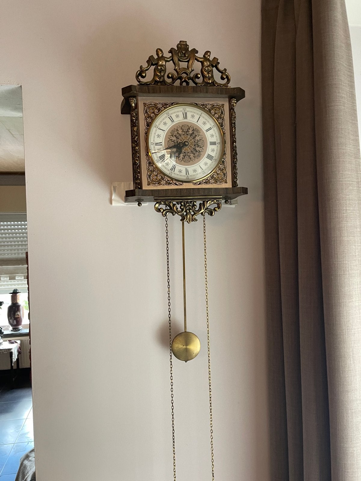 Klassieke Zaanse Wandklok (Warmink / WUBA), Enlèvement
