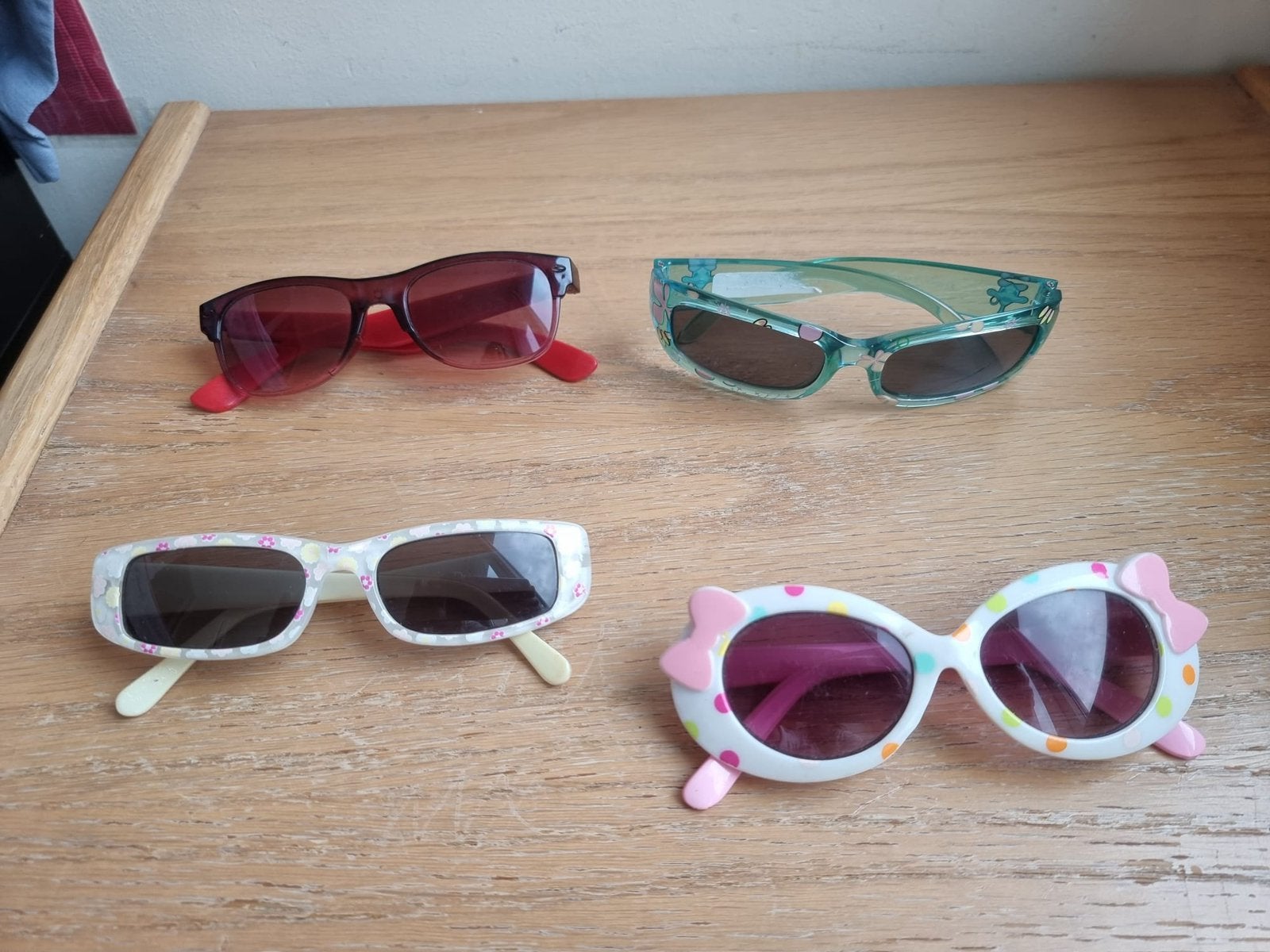 Zonnebrillen voor kinderen, Handtassen en Accessoires, Ophalen of Verzenden, Zo goed als nieuw