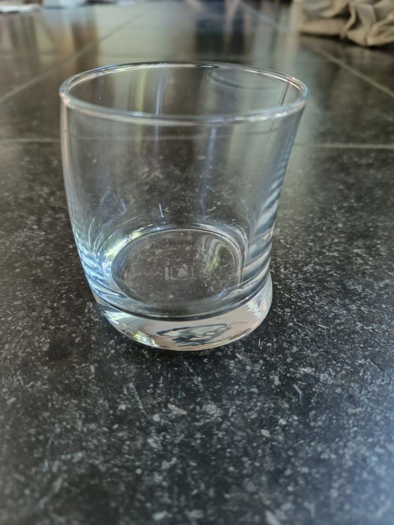 Waterglazen, Ophalen