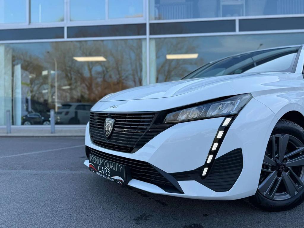 Peugeot 308 AUTOMAAT / CARPLAY / SENSOREN / NAVI / AIRCO /, Auto's, Peugeot, Automaat, Stof, Gebruikt, 4 cilinders