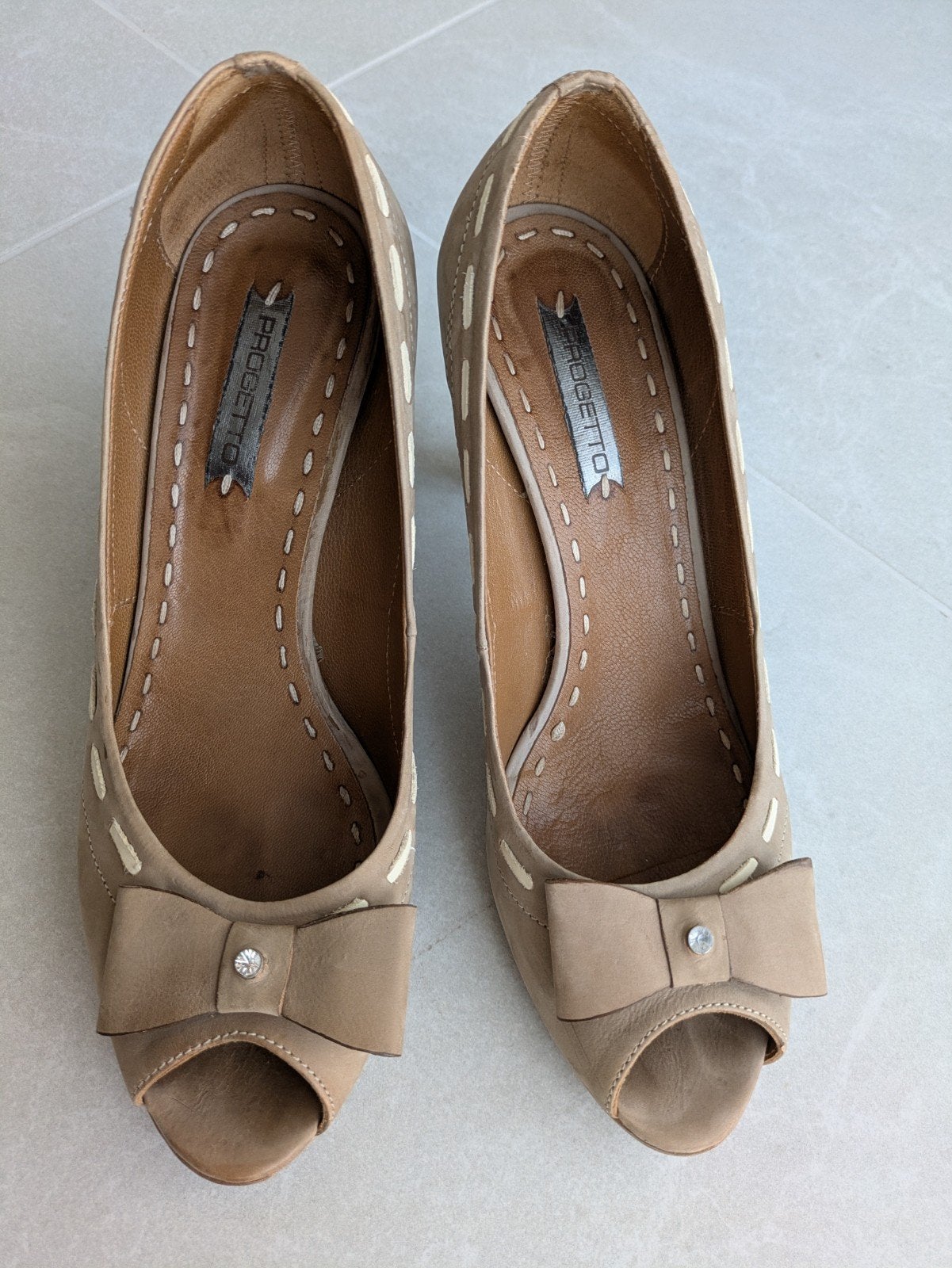 beige, daim damesschoenen 39, Ophalen, Beige, Zo goed als nieuw, Progetto