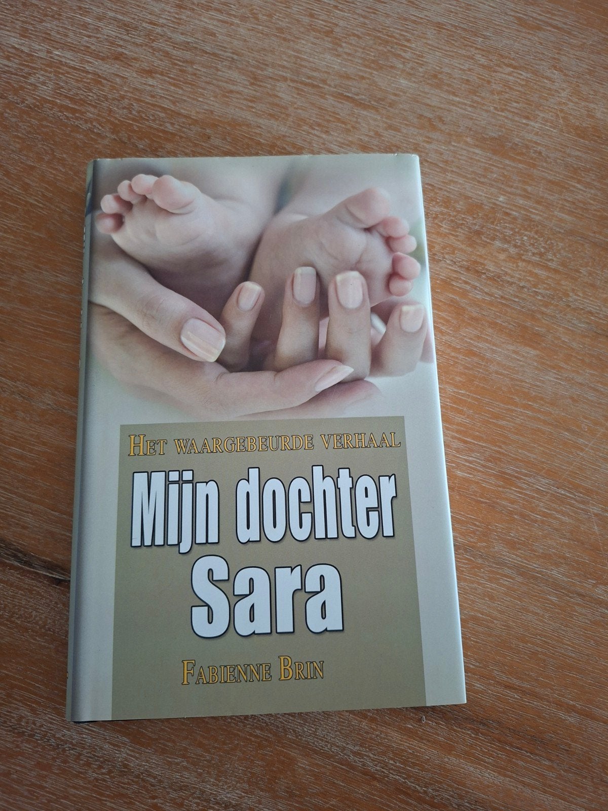 Boek mijn dochter Sara, Boeken, Ophalen of Verzenden, Zo goed als nieuw
