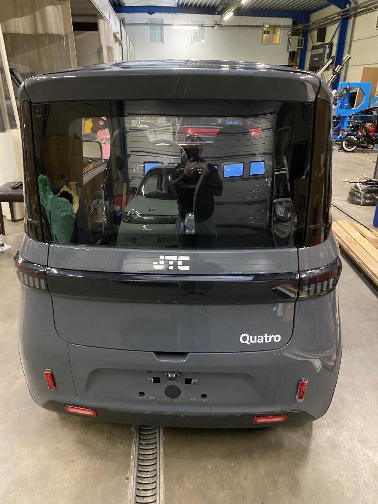 brommobiel elektrisch, Autos, Euro 5, Achat, Beige, Entreprise