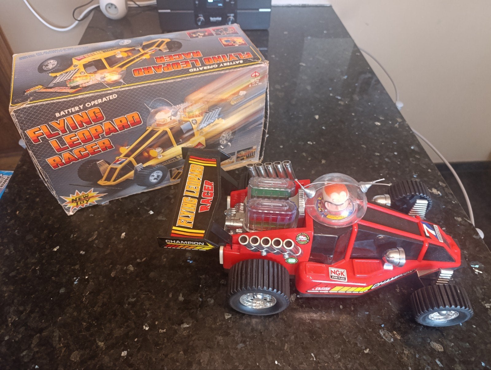 Speelgoedauto flying leopard racer met doos vintage, Ophalen of Verzenden