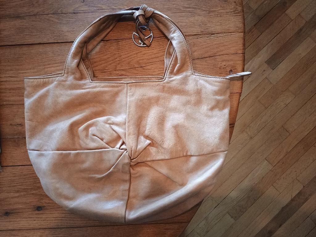 leren handtas van het merk Coccinelle, Handtassen en Accessoires, Tassen | Damestassen, Ophalen of Verzenden, Zo goed als nieuw