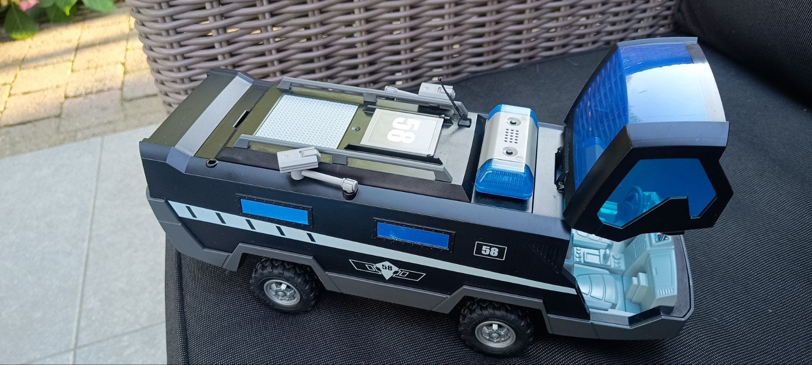 Interventie auto playmobil, Ophalen