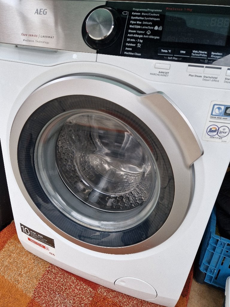 Wasmachine AEG 9kg A +++. 1600tr, Ophalen, Zo goed als nieuw