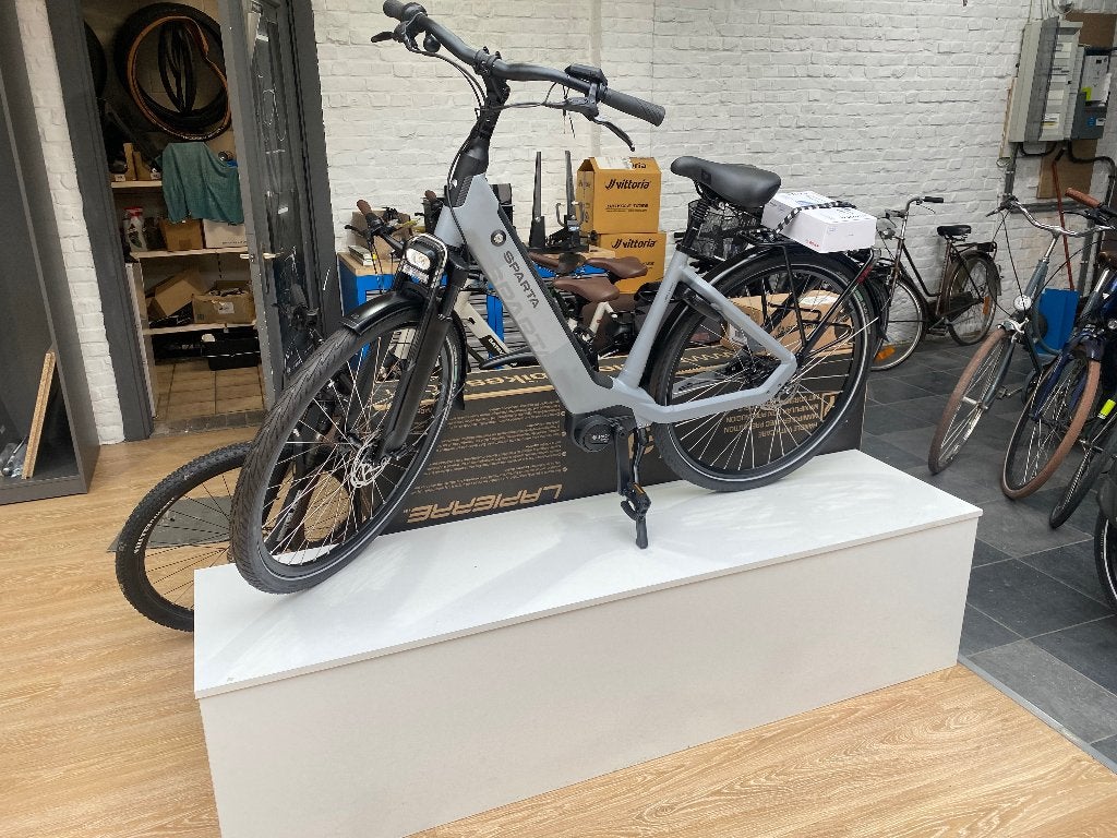 Podium voor fietsen op te presenteren, Enlèvement