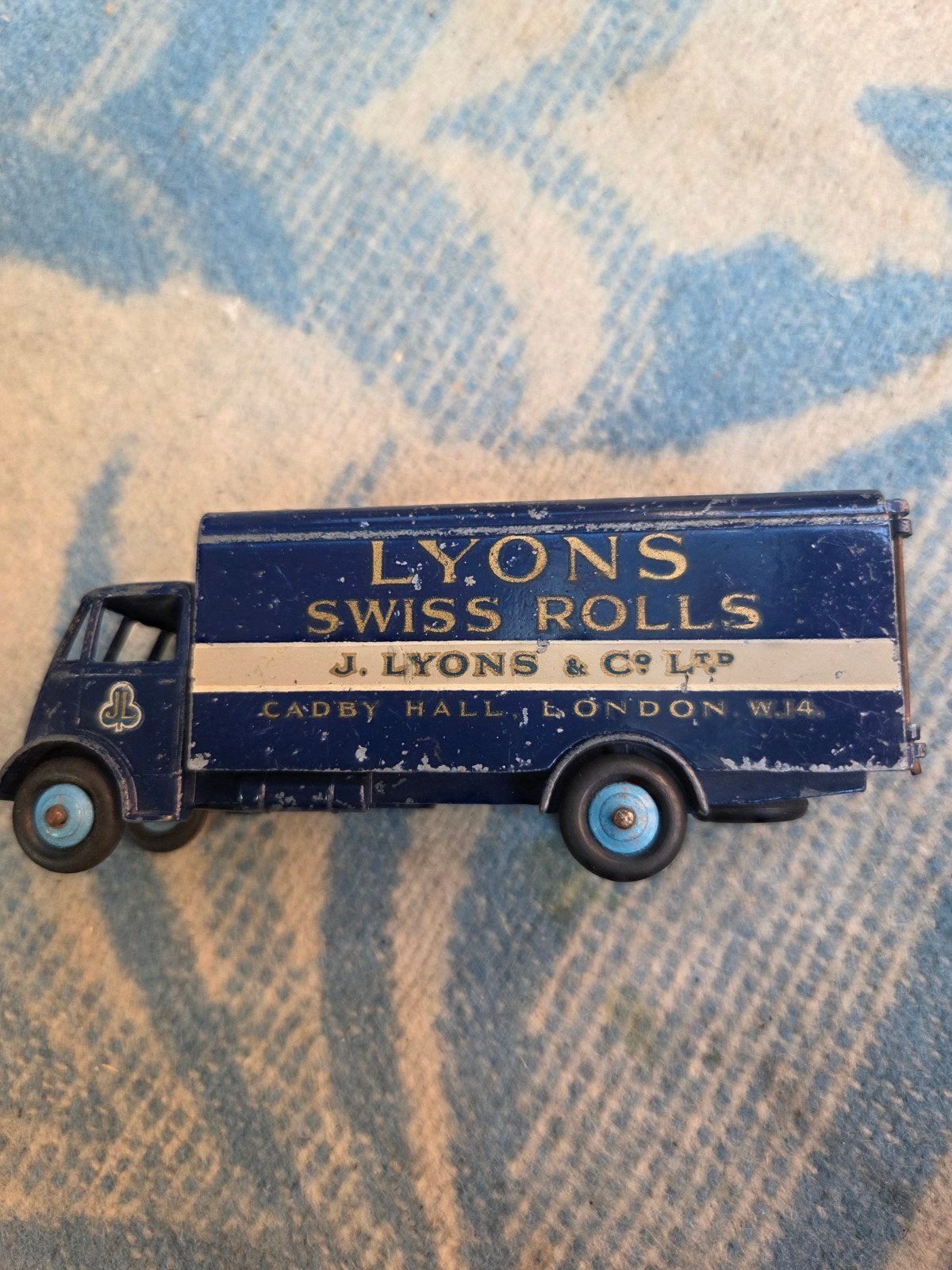 DINKY TOYS # 514 GUY VAN LYONS VERY GOOD ORIGINAL 135 EURO, Ophalen of Verzenden, Dinky Toys