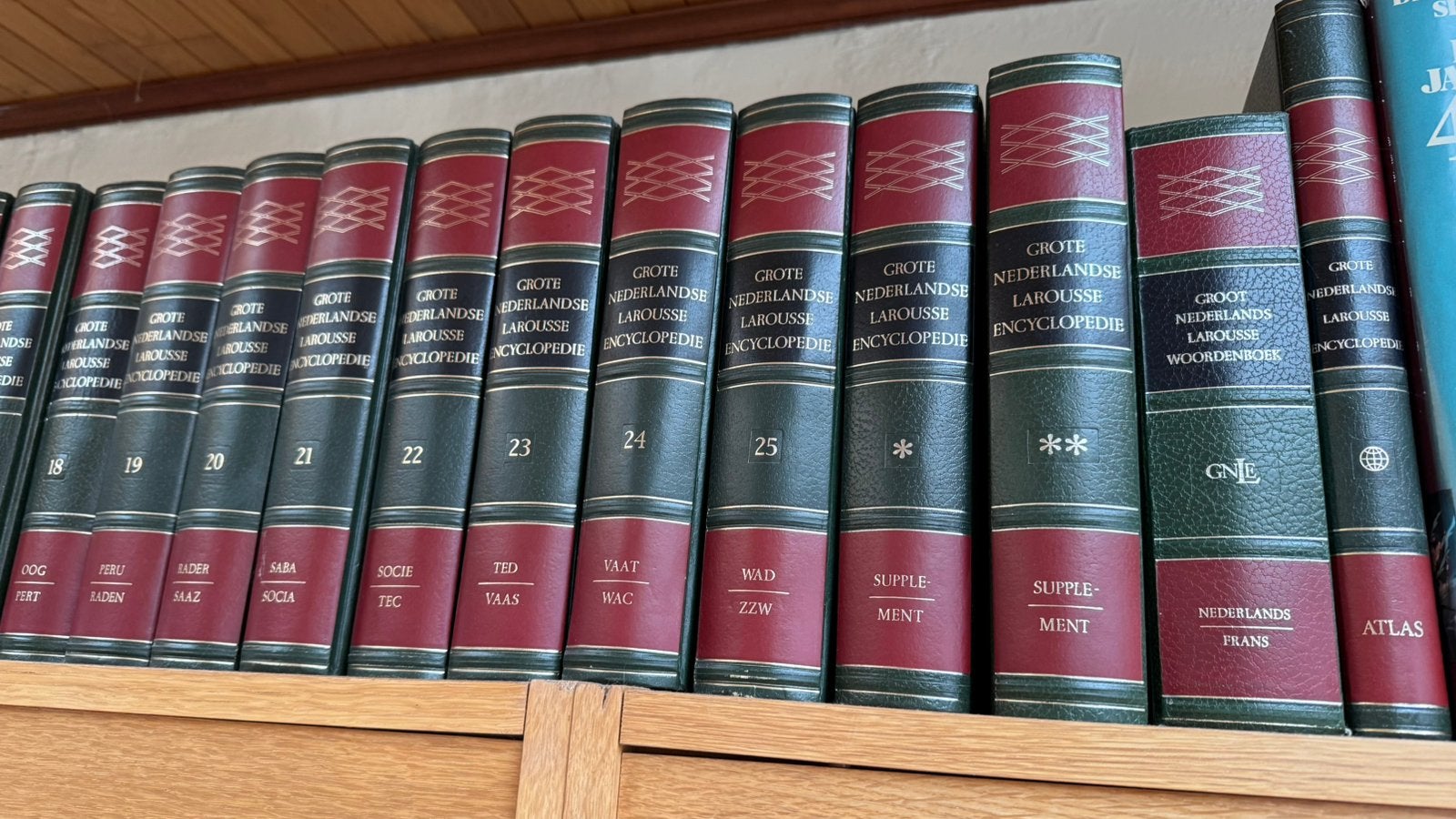 Larousse encyclopedie volledig, Boeken, Ophalen, Zo goed als nieuw, Algemeen, Complete serie