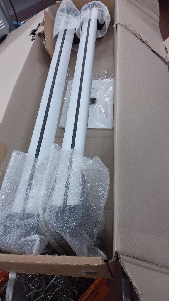 Nouveau kit de barres de toit avec clé de classe S, Enlèvement, Neuf
