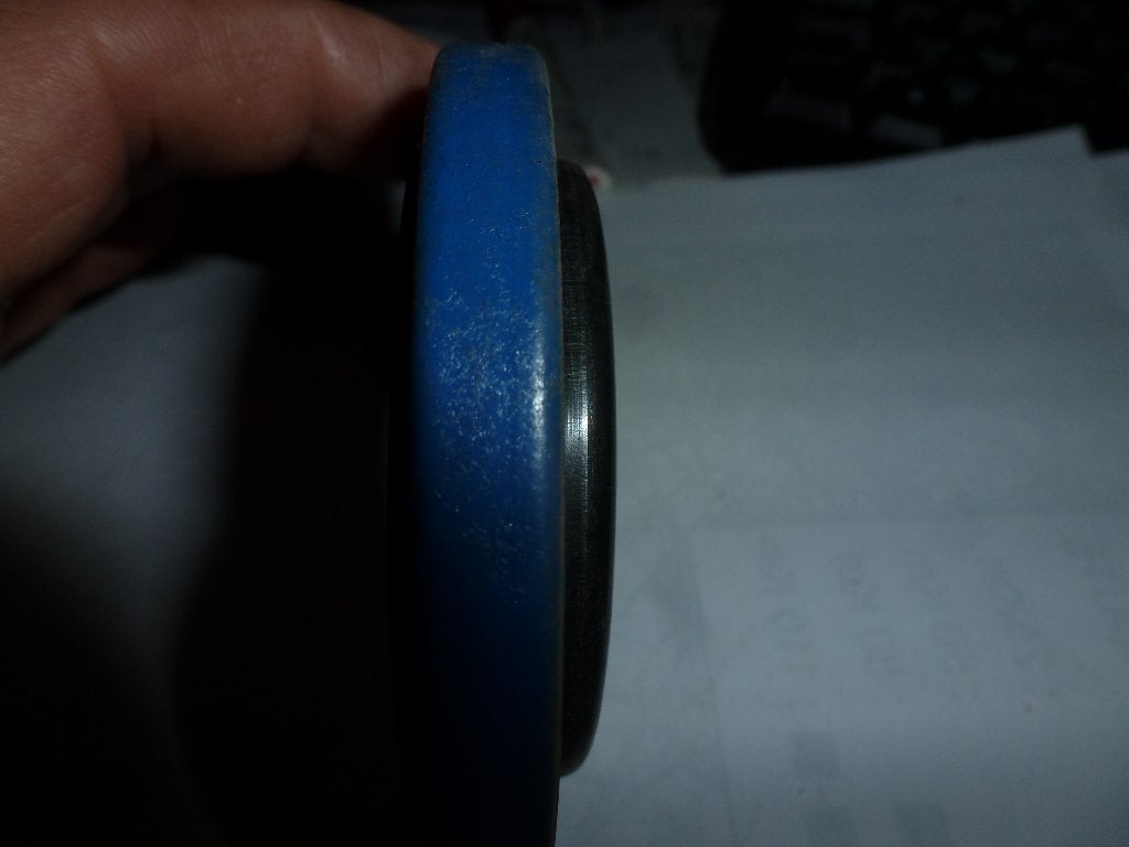 Oil seal ford transit  844f-6700-a1a, nokkenas, 2.4 AA motor, Enlèvement ou Envoi, Neuf, Ford