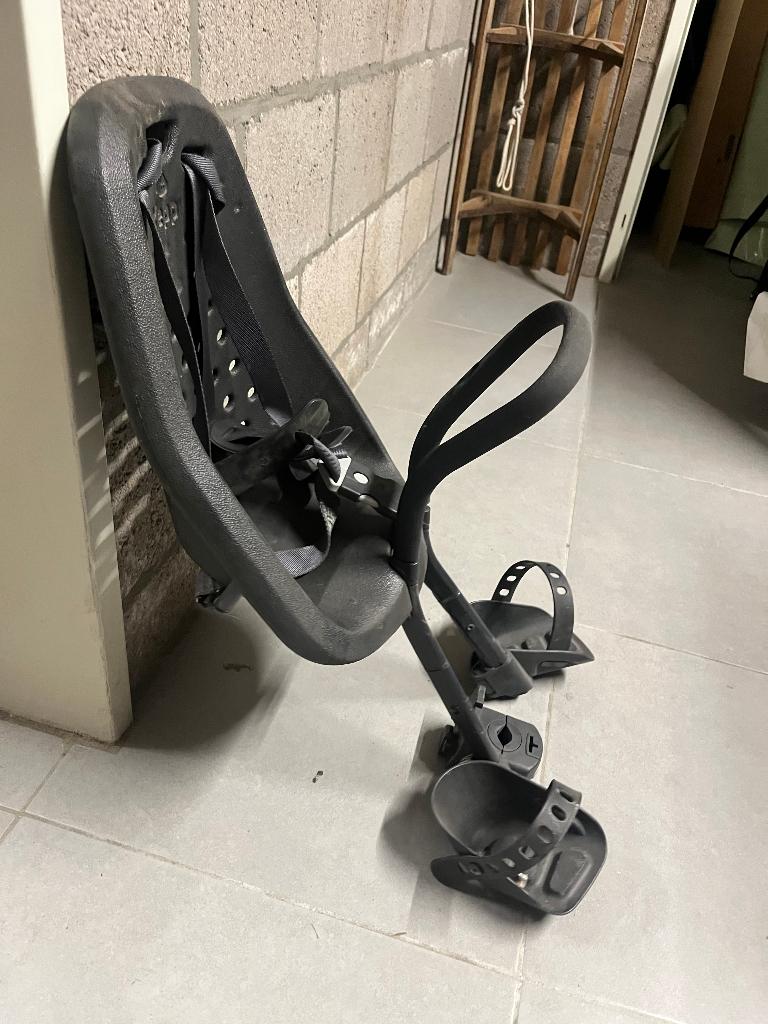 GMG Yepp mini fiets kinderzitje zwart, Fietsen en Brommers, Fietsaccessoires | Fietsstoeltjes, Ophalen, Voetsteuntjes, Yepp (Thule)