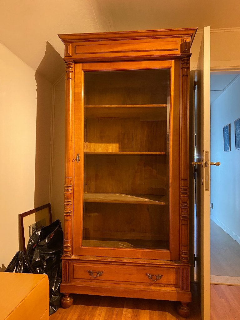 vitrine kast, Ophalen