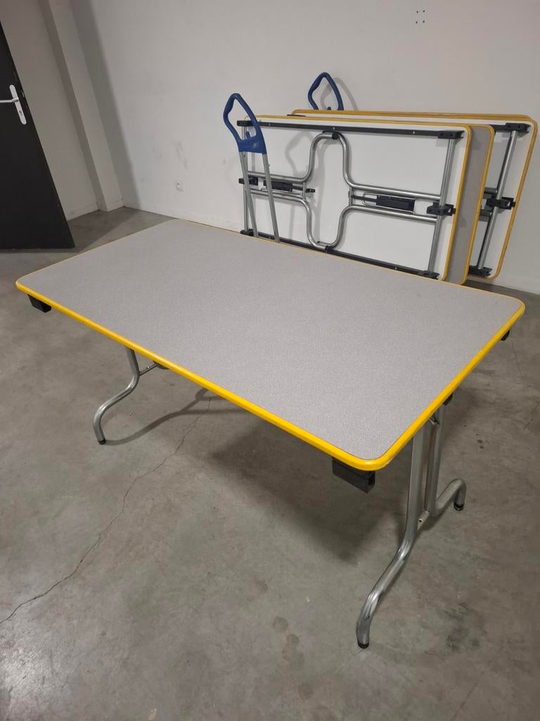Tables pliantes, Enlèvement ou Envoi