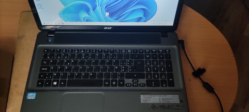 Notebook, 256 GB, 17 pouces ou plus, Reconditionné, SSD