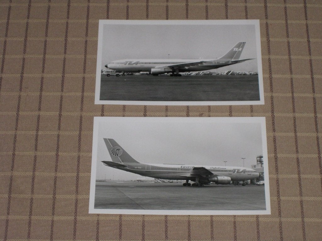 2 Foto's TEA Trans European Airways Airbus A300B4-2C OO-TEG, Collections, Aviation, Envoi