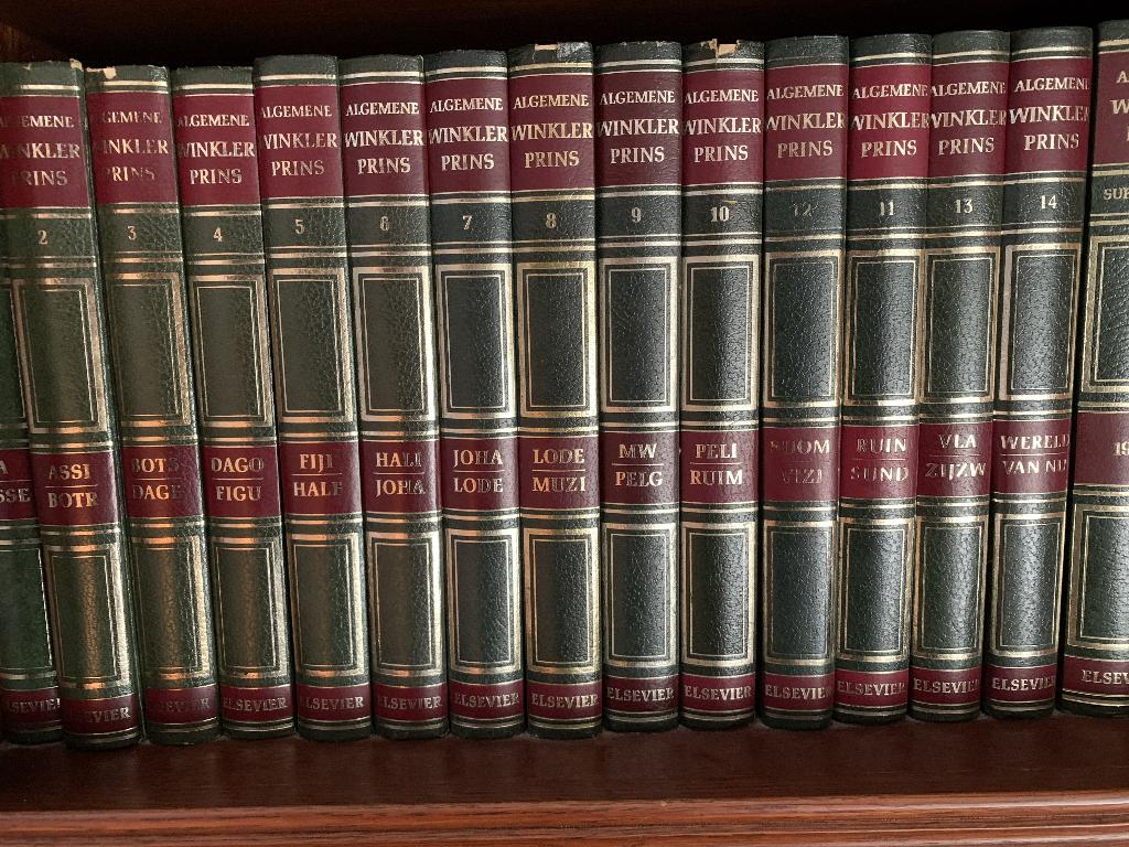 Winkler prins encyclopedie, Ophalen, Zo goed als nieuw, Complete serie