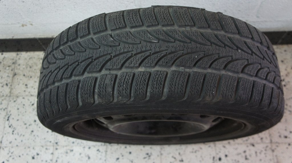 4 Pneus hiver avec jantes acier, Autos : Pièces & Accessoires, Pneus & Jantes, Pneu(s), Pneus hiver, 16 pouces, 205 mm, Véhicule de tourisme