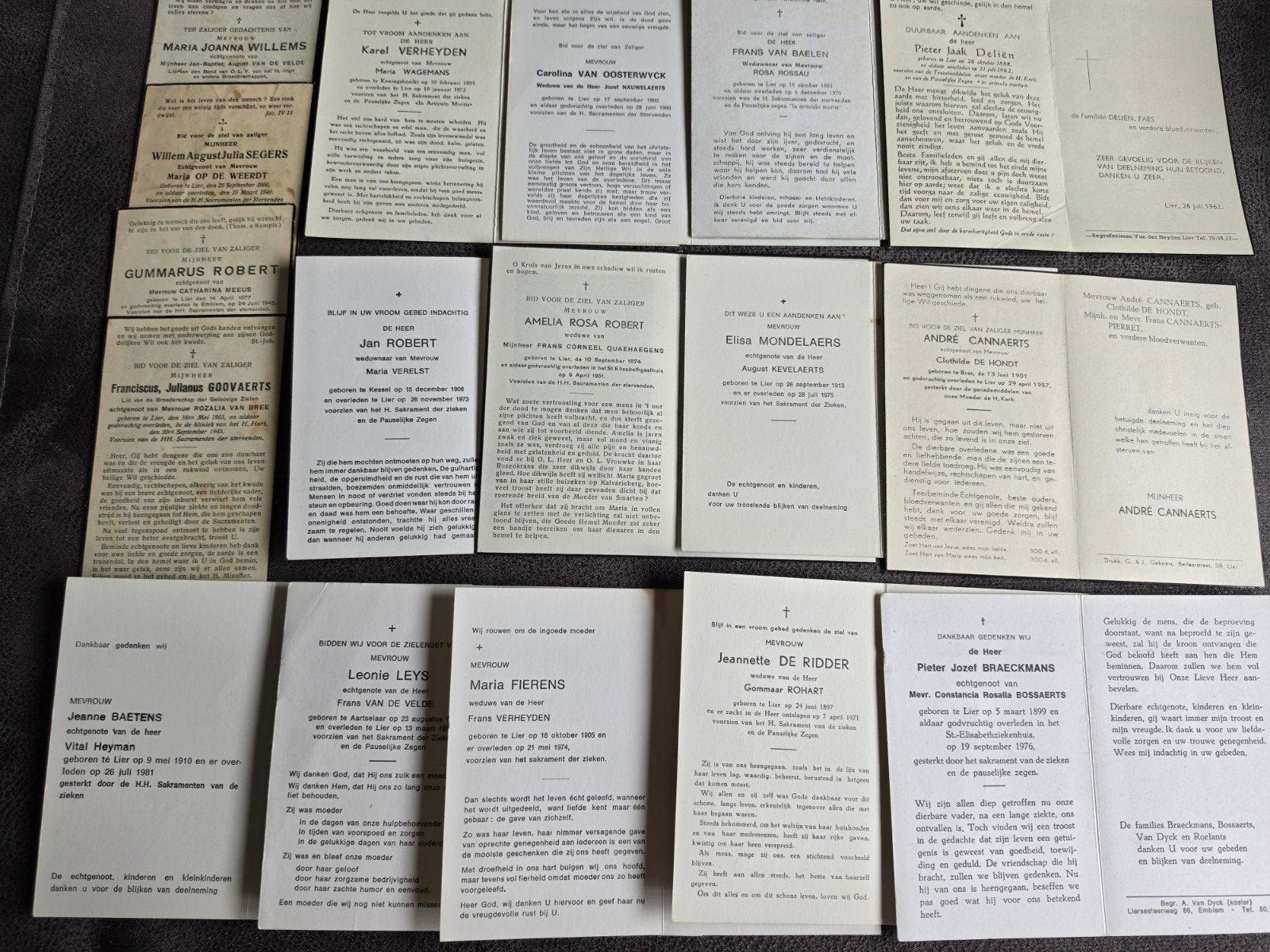 17 Doodsprentjes Lier, Verzamelen, Bidprentjes en Rouwkaarten, Ophalen of Verzenden